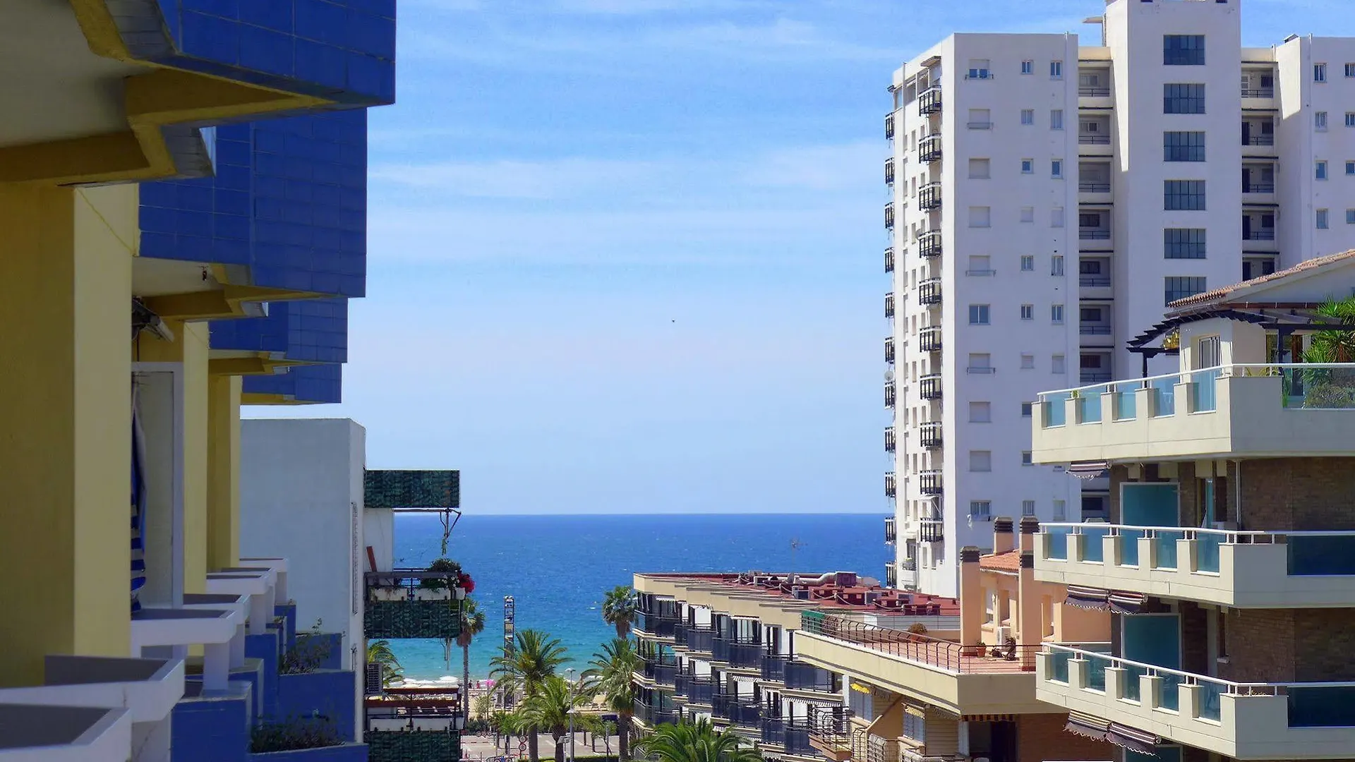 Apartamentos Alboran-Arysal Salou 0*,