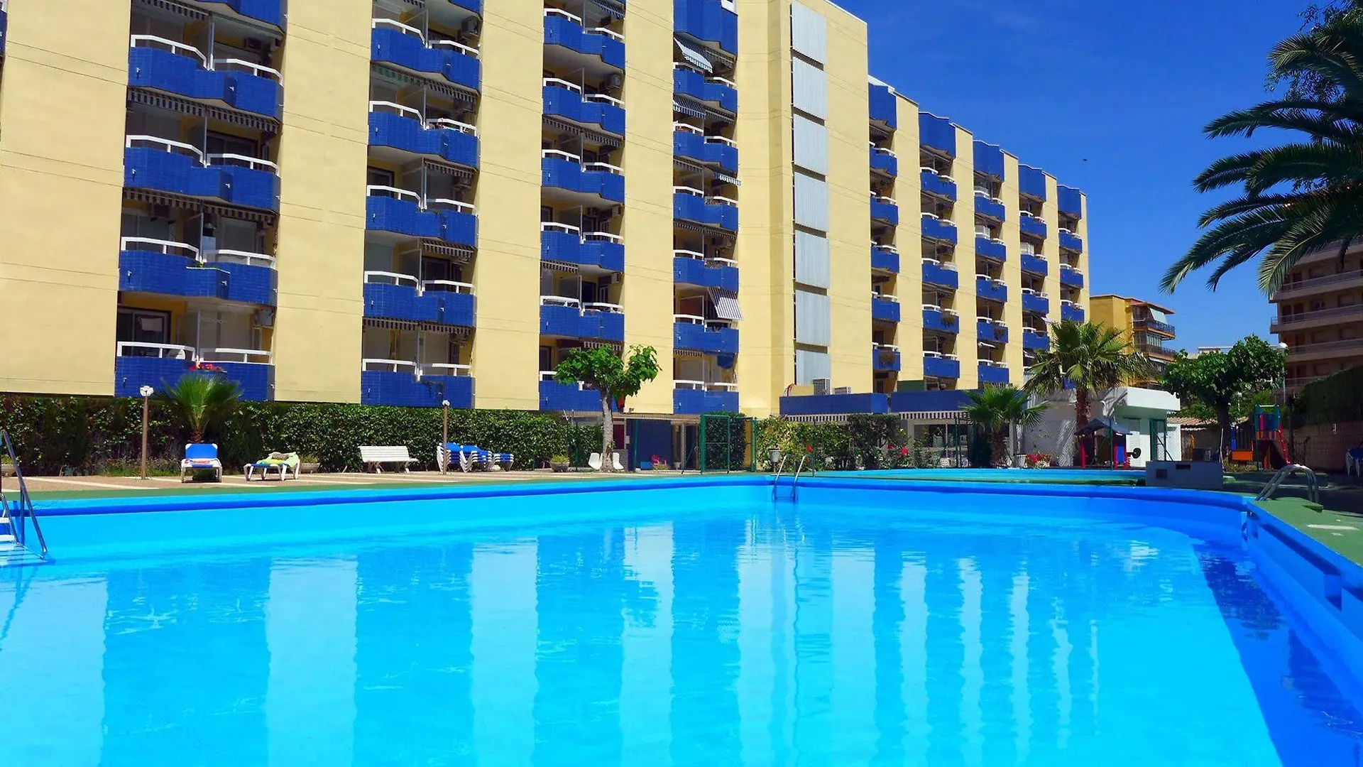 Apartamentos Alboran-Arysal Salou
